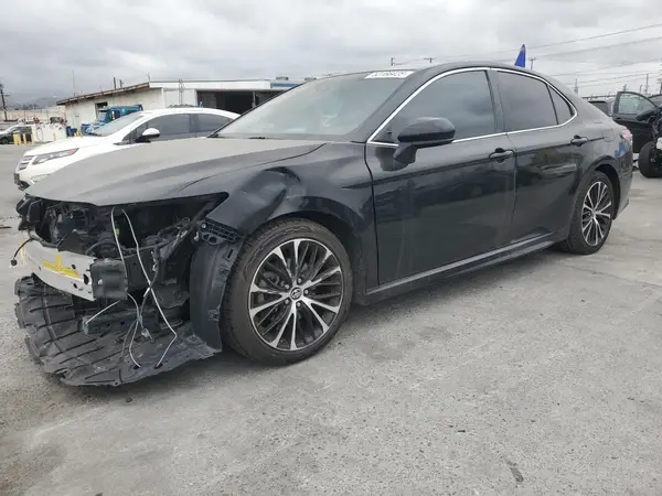 4T1G11AK7LU967134 2020 TOYOTA CAMRY - Image 1
