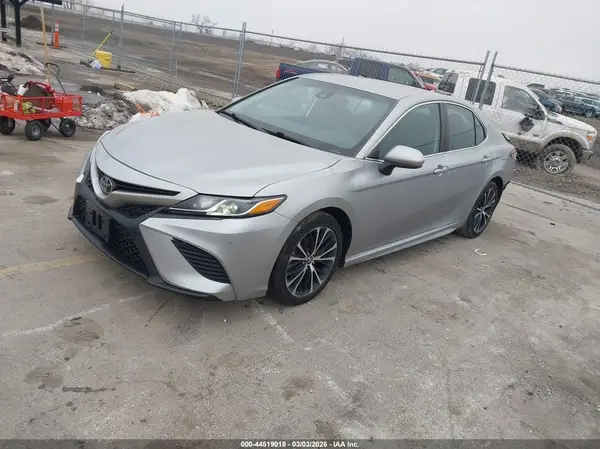 4T1G11AK7LU977078 2020 TOYOTA CAMRY - Image 2