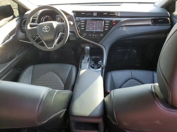4T1G11AK7LU986587 2020 TOYOTA CAMRY - Image 8