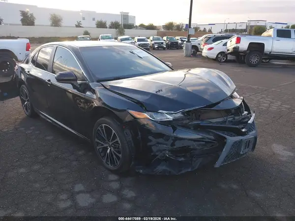 4T1G11AK7LU989179 2020 TOYOTA CAMRY - Image 1