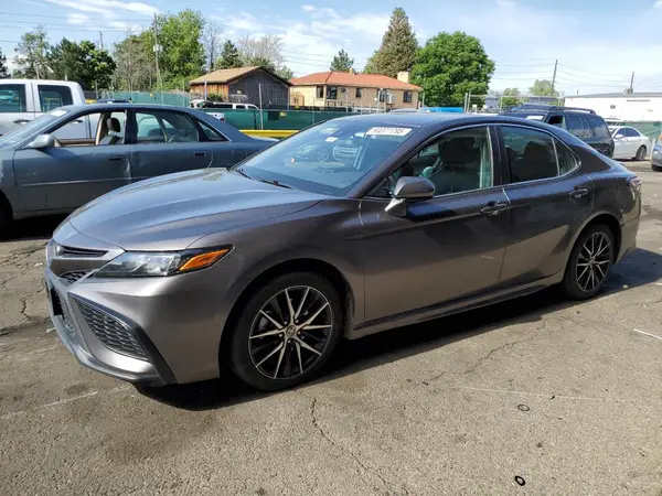 4T1G11AK7MU402660 2021 TOYOTA CAMRY - Image 1