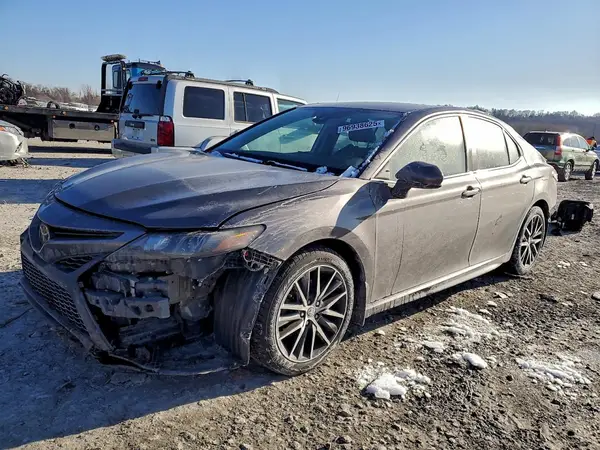 4T1G11AK7MU406532 2021 TOYOTA CAMRY - Image 1