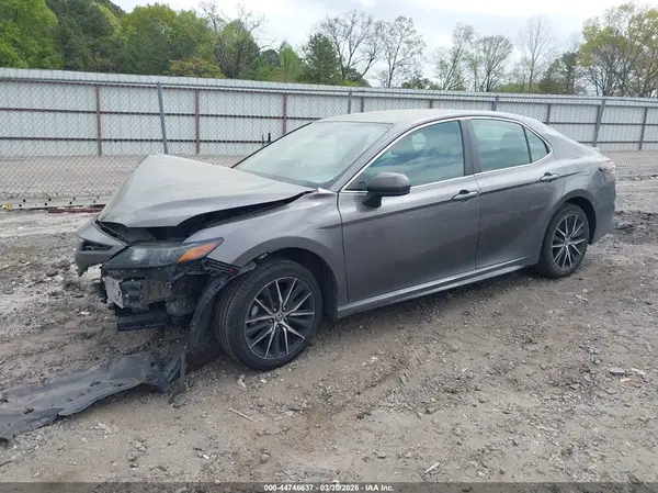 4T1G11AK7MU407115 2021 TOYOTA CAMRY - Image 2