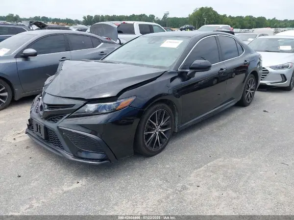 4T1G11AK7MU409513 2021 TOYOTA CAMRY - Image 2
