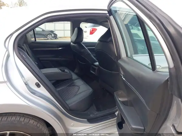 4T1G11AK7MU412413 2021 TOYOTA CAMRY - Image 8