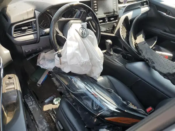4T1G11AK7MU423525 2021 TOYOTA CAMRY - Image 8