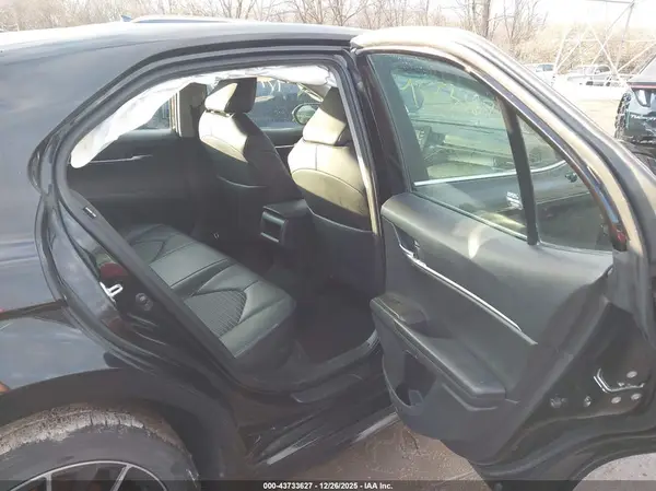 4T1G11AK7MU424156 2021 TOYOTA CAMRY - Image 8
