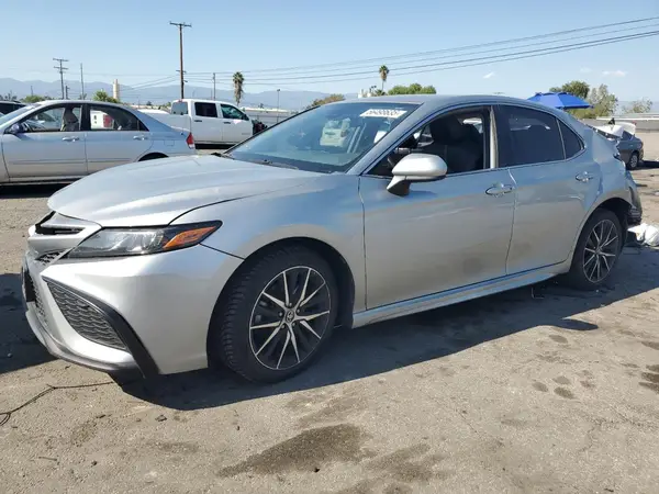 4T1G11AK7MU426859 2021 TOYOTA CAMRY - Image 1
