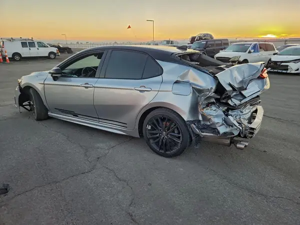 4T1G11AK7MU429342 2021 TOYOTA CAMRY - Image 2