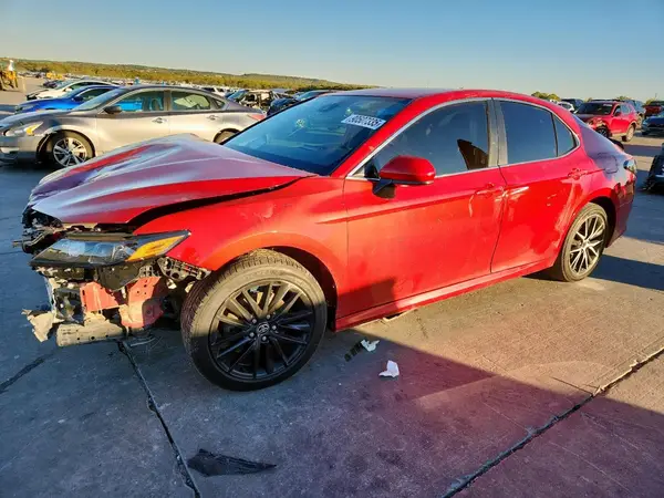 4T1G11AK7MU433276 2021 TOYOTA CAMRY - Image 1