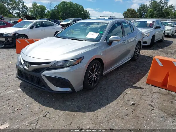4T1G11AK7MU435044 2021 TOYOTA CAMRY - Image 2
