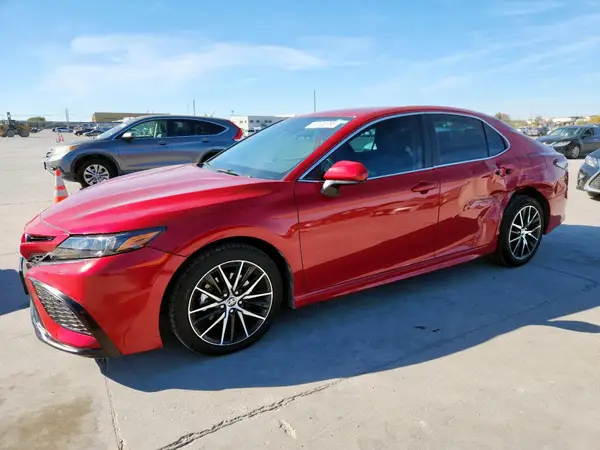 4T1G11AK7MU435058 2021 TOYOTA CAMRY - Image 1