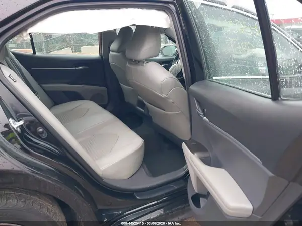 4T1G11AK7MU435982 2021 TOYOTA CAMRY - Image 8