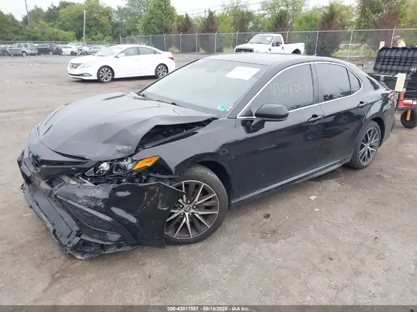 4T1G11AK7MU443550 2021 TOYOTA CAMRY - Image 2