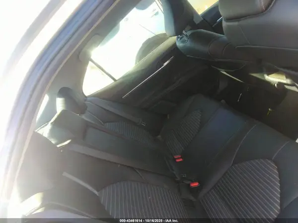 4T1G11AK7MU447808 2021 TOYOTA CAMRY - Image 8