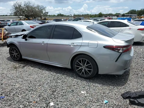 4T1G11AK7MU451924 2021 TOYOTA CAMRY - Image 2