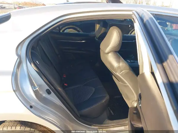 4T1G11AK7MU461658 2021 TOYOTA CAMRY - Image 8