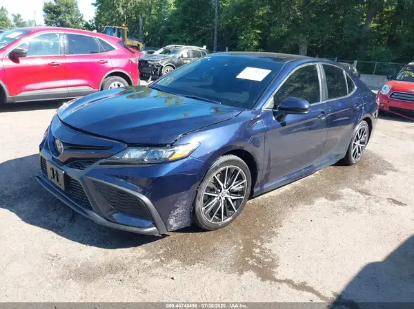 4T1G11AK7MU464060 2021 TOYOTA CAMRY - Image 2