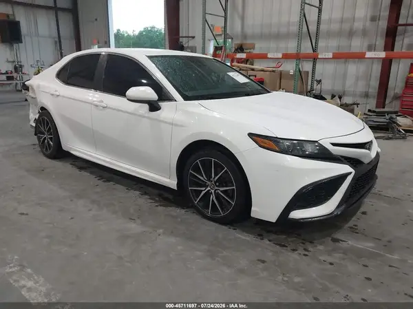 4T1G11AK7MU464916 2021 TOYOTA CAMRY - Image 1