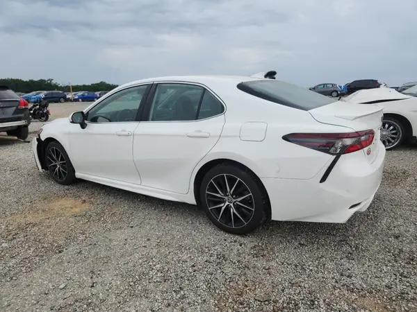 4T1G11AK7MU466083 2021 TOYOTA CAMRY - Image 2