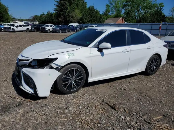 4T1G11AK7MU466553 2021 TOYOTA CAMRY - Image 1