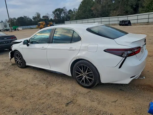4T1G11AK7MU473972 2021 TOYOTA CAMRY - Image 2