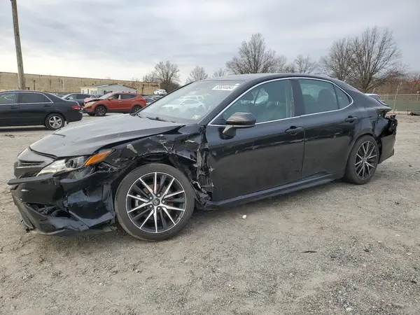 4T1G11AK7MU489654 2021 TOYOTA CAMRY - Image 1