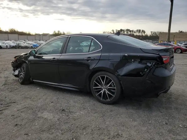 4T1G11AK7MU489654 2021 TOYOTA CAMRY - Image 2