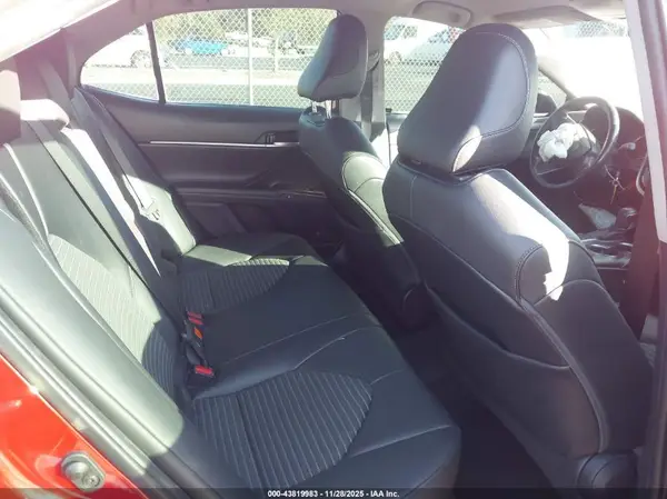 4T1G11AK7MU491081 2021 TOYOTA CAMRY - Image 8