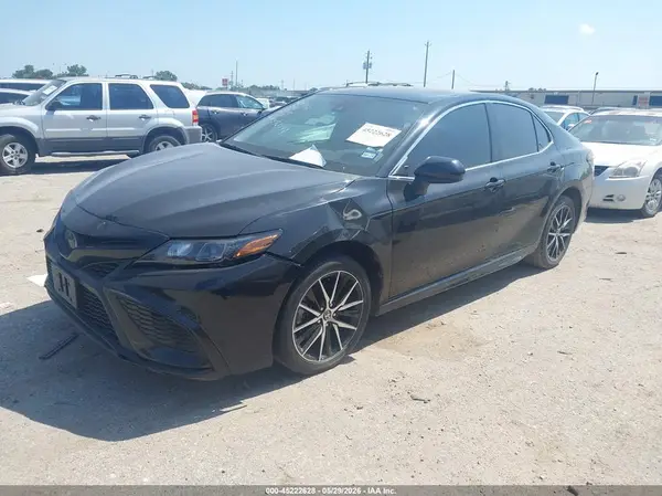 4T1G11AK7MU492148 2021 TOYOTA CAMRY - Image 2