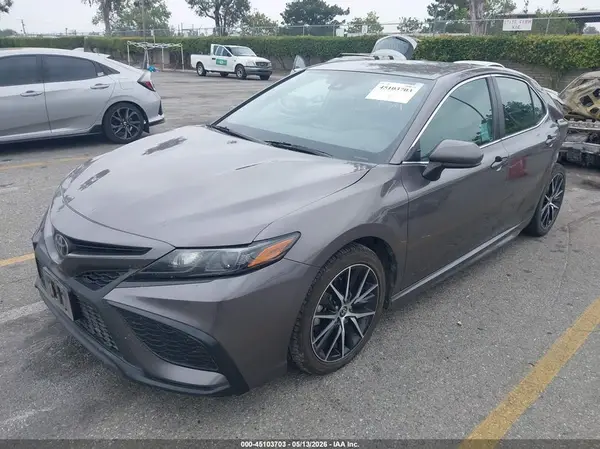 4T1G11AK7MU496863 2021 TOYOTA CAMRY - Image 2
