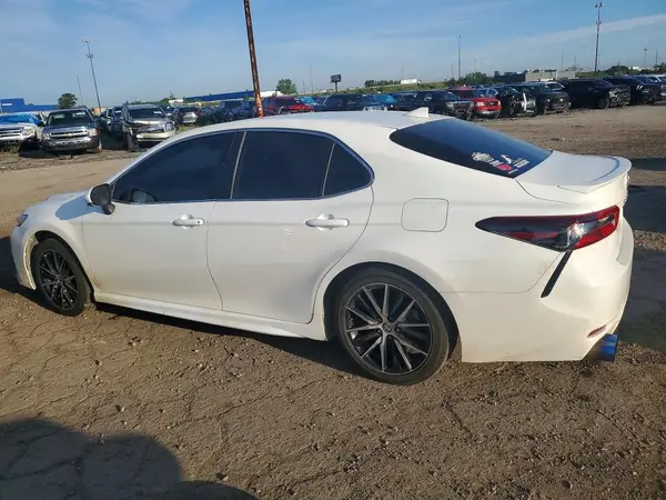 4T1G11AK7MU497219 2021 TOYOTA CAMRY - Image 2