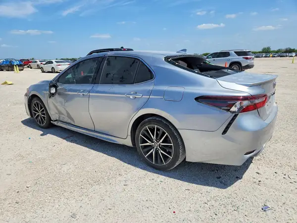 4T1G11AK7MU512933 2021 TOYOTA CAMRY - Image 2