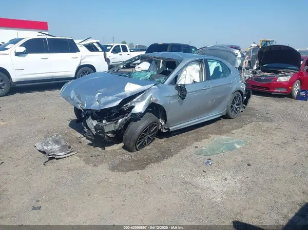 4T1G11AK7MU517629 2021 TOYOTA CAMRY - Image 2