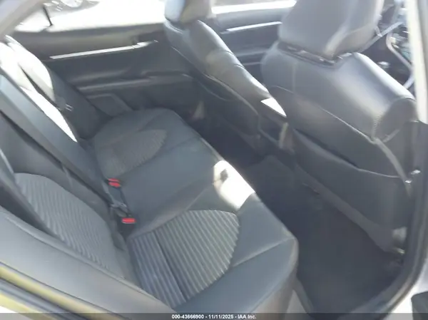 4T1G11AK7MU524211 2021 TOYOTA CAMRY - Image 8