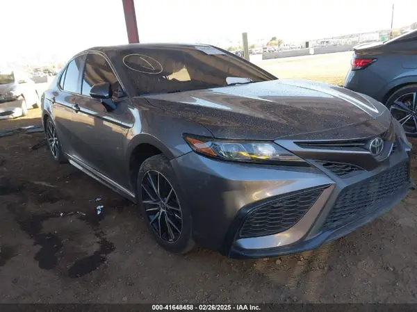 4T1G11AK7MU525553 2021 TOYOTA CAMRY - Image 1