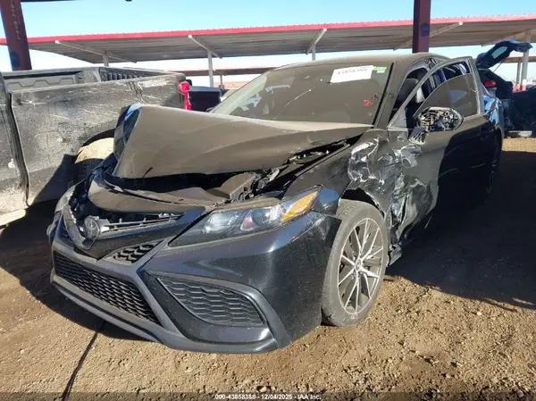 4T1G11AK7MU532731 2021 TOYOTA CAMRY - Image 2