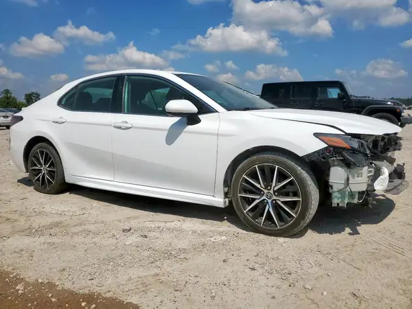 4T1G11AK7MU543549 2021 TOYOTA CAMRY - Image 8