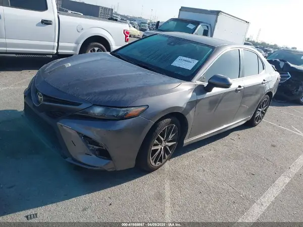 4T1G11AK7MU548170 2021 TOYOTA CAMRY - Image 2