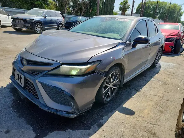 4T1G11AK7MU548279 2021 TOYOTA CAMRY - Image 1