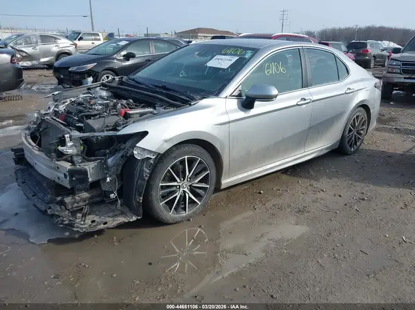 4T1G11AK7MU548654 2021 TOYOTA CAMRY - Image 2