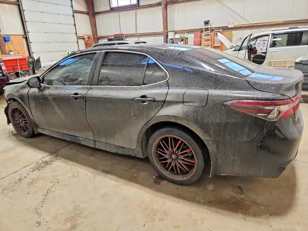 4T1G11AK7MU553658 2021 TOYOTA CAMRY - Image 2