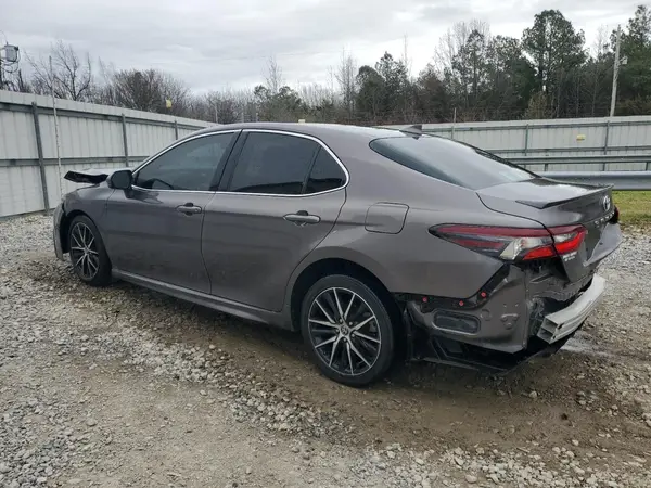 4T1G11AK7MU554146 2021 TOYOTA CAMRY - Image 2