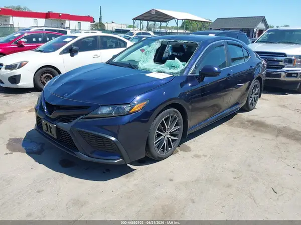 4T1G11AK7MU557788 2021 TOYOTA CAMRY - Image 2
