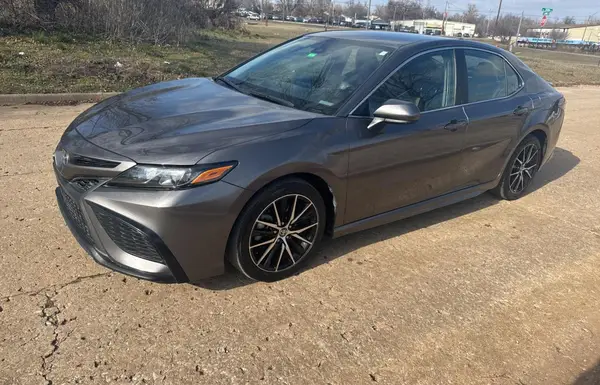 4T1G11AK7MU559783 2021 TOYOTA CAMRY - Image 2
