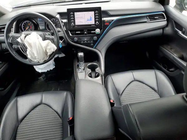 4T1G11AK7MU567611 2021 TOYOTA CAMRY - Image 8