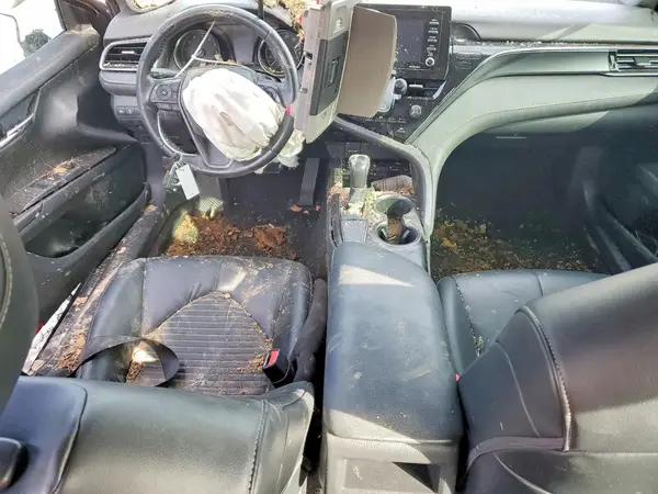 4T1G11AK7MU573859 2021 TOYOTA CAMRY - Image 8