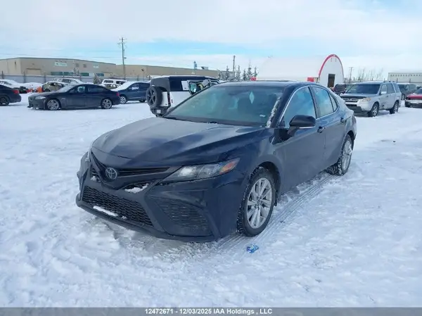 4T1G11AK7MU579502 2021 TOYOTA CAMRY - Image 2