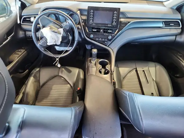 4T1G11AK7MU583937 2021 TOYOTA CAMRY - Image 8