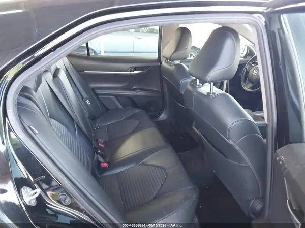 4T1G11AK7MU585106 2021 TOYOTA CAMRY - Image 8